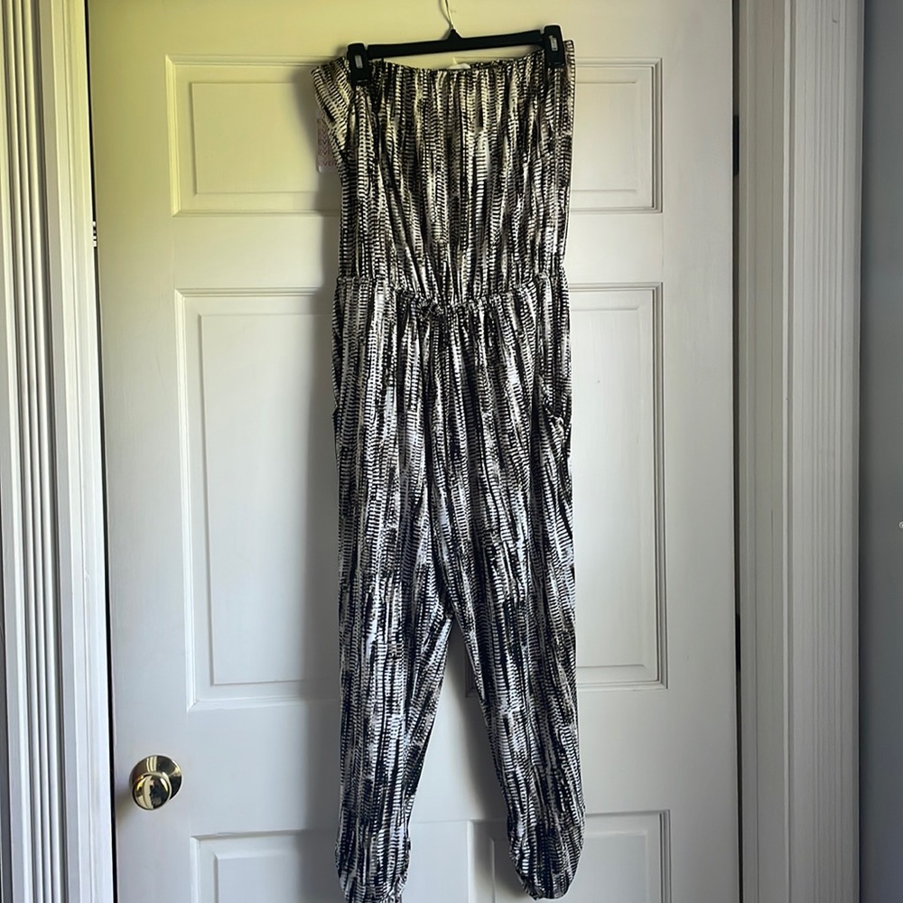 Peyton Jensen snakeskin jumpsuit size L NWT